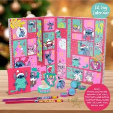 Vue ouverte du calendrier Stitch Stationery montrant carnets, stylos, washi tape, trombones, accessoires Disney.